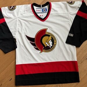 CCM NHL Ottawa Senators Embroidered Vintage 90s Hockey Jersey - Size M
